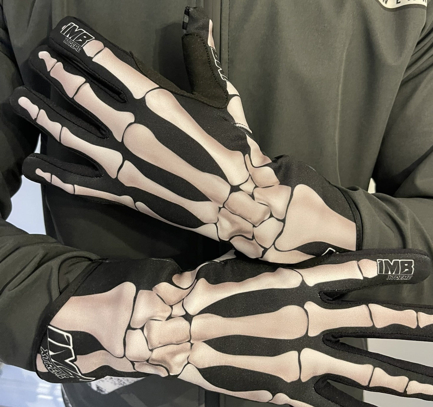 The NoLimits Xtreme LSG-2 Long Racing Gloves